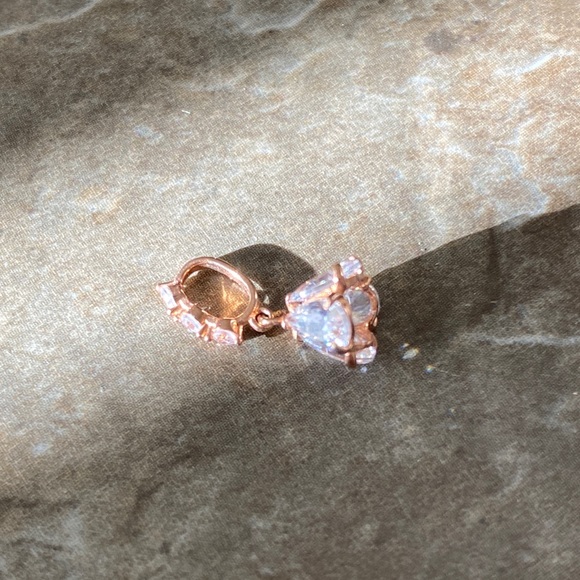 🌸 Vintage custom made 10k gold tiny tulip charm estate jewelry cute kawaii ooak - Picture 4 of 10